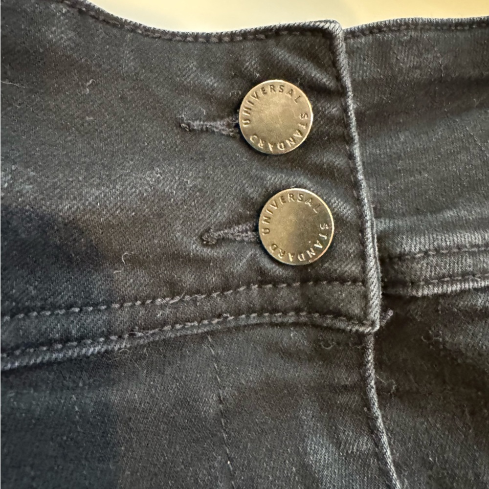 Universal Standard Plus Size “L” Black Knee Length Denim Skirt 22/24 - Picture 8 of 8